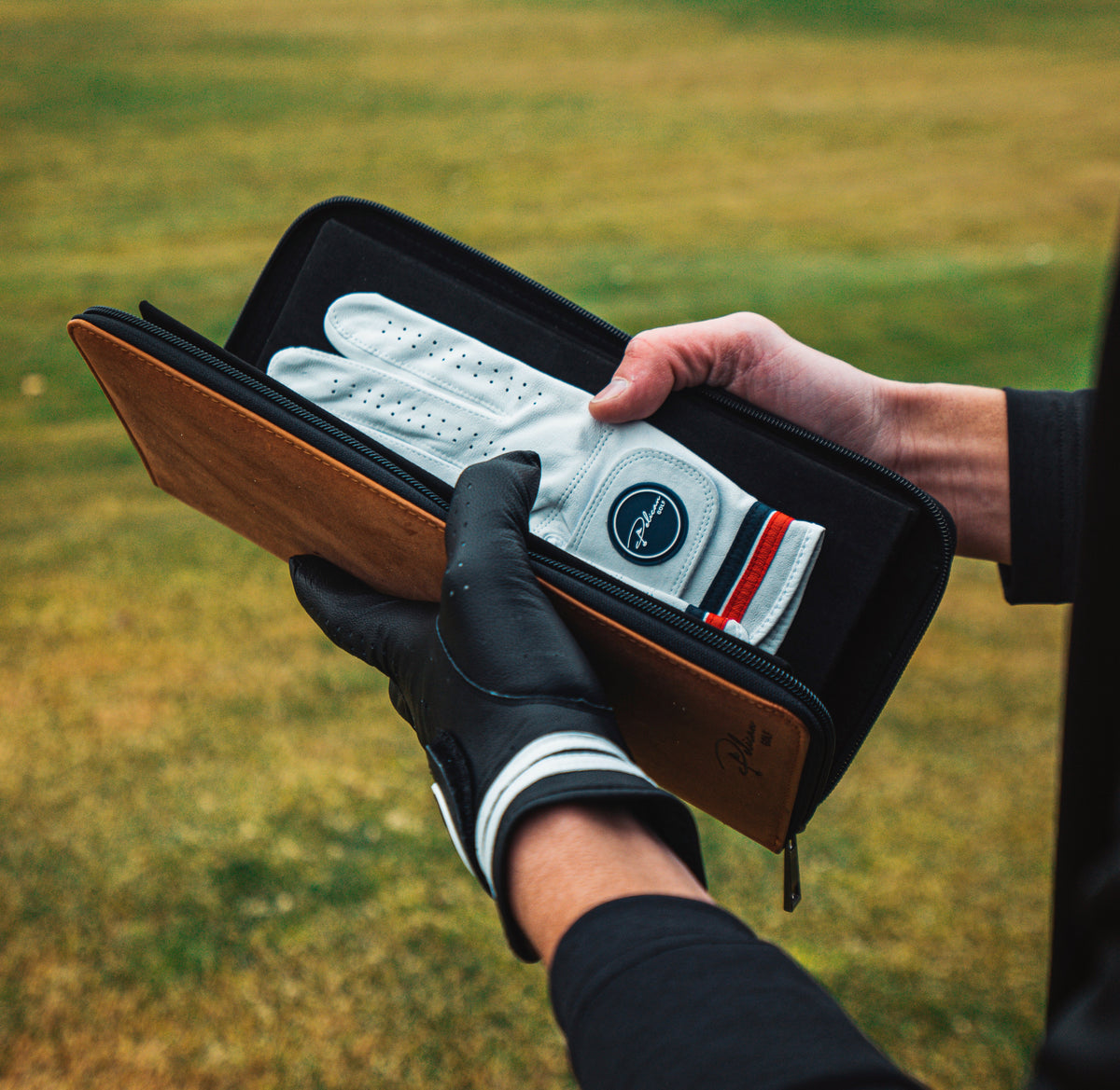 GLOVE KEEPER – Pelican Golf Co.